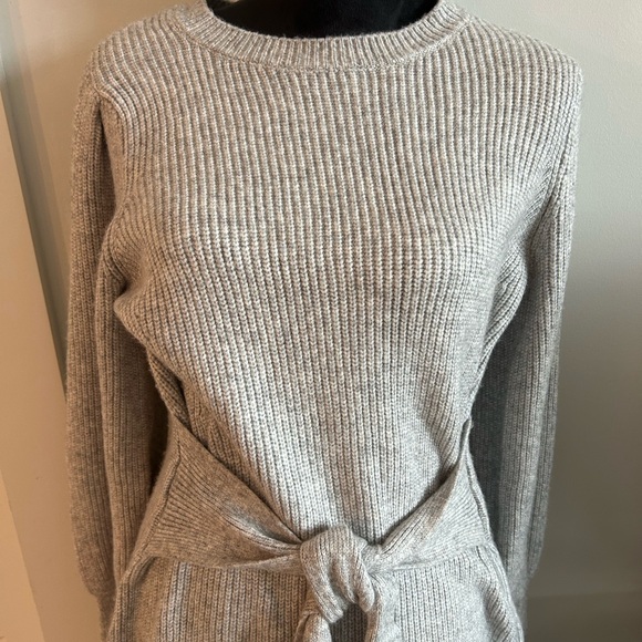 The Limited Gray Long Sleeve Knit Dress - Picture 3 of 8